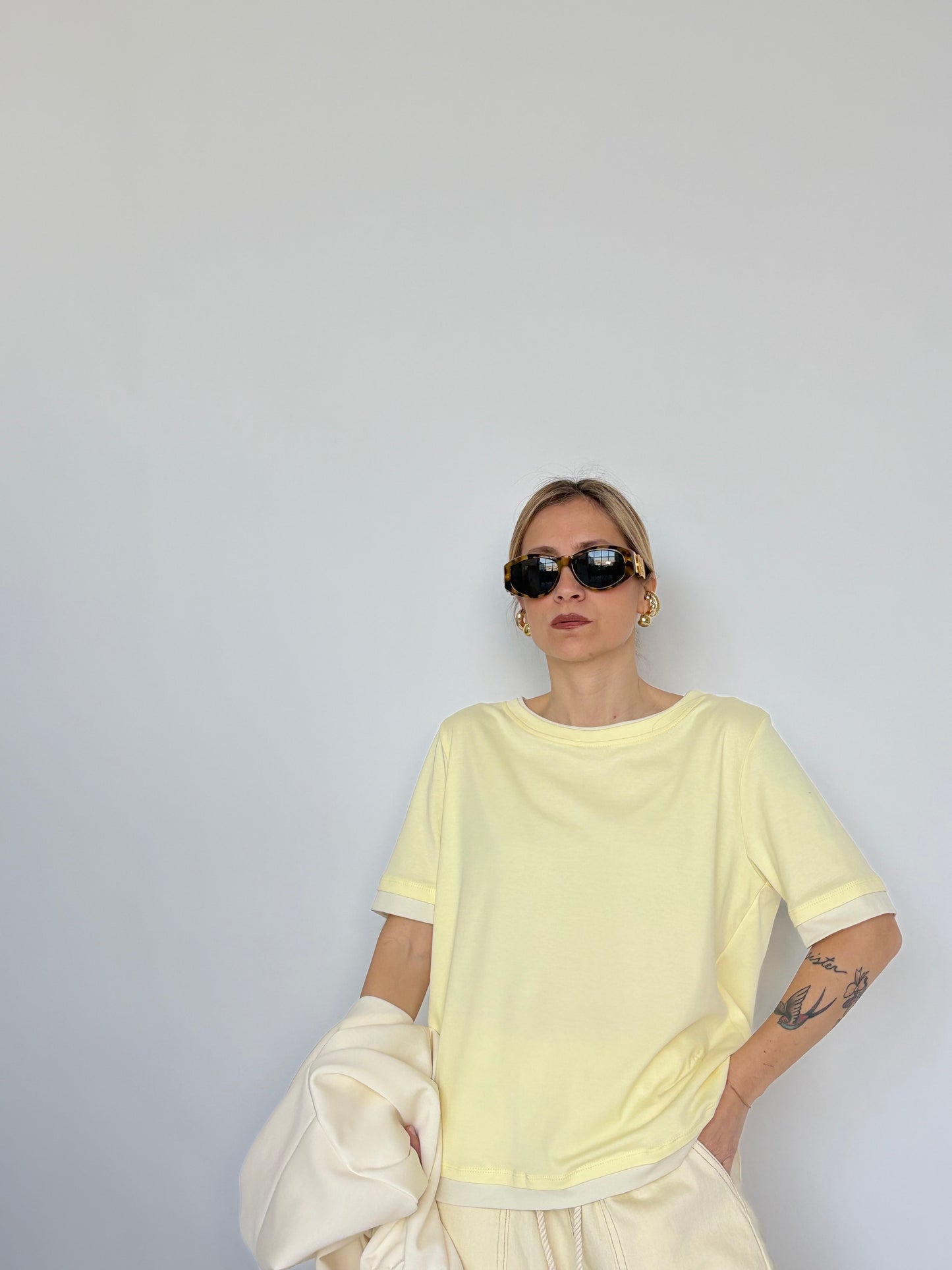 T-SHIRT YELLOW