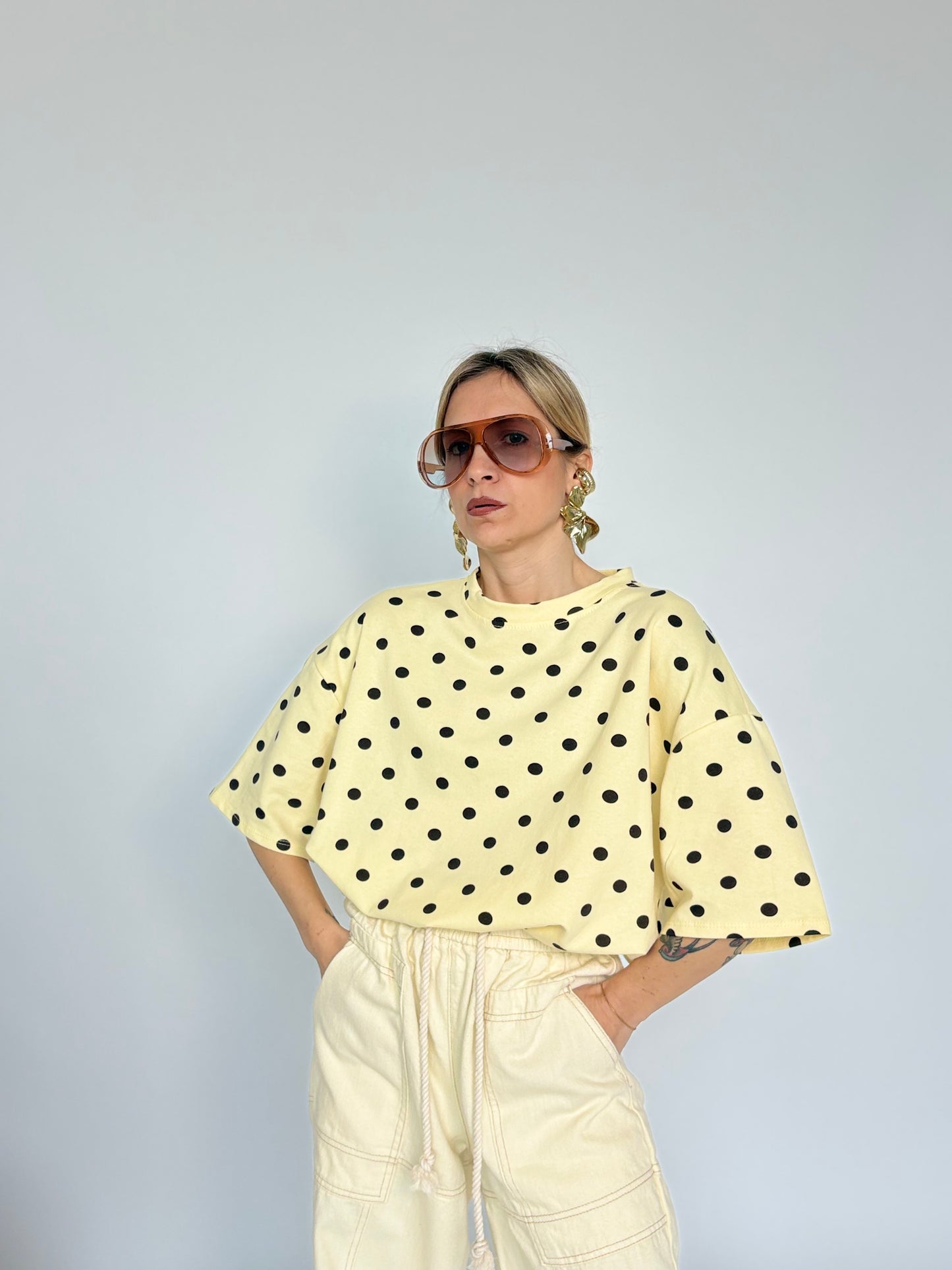t-shirt a pois
